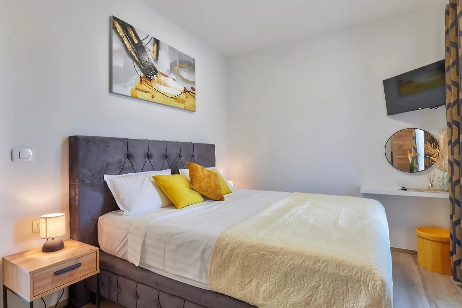 Brand New Villa Borina With Pool Loborika