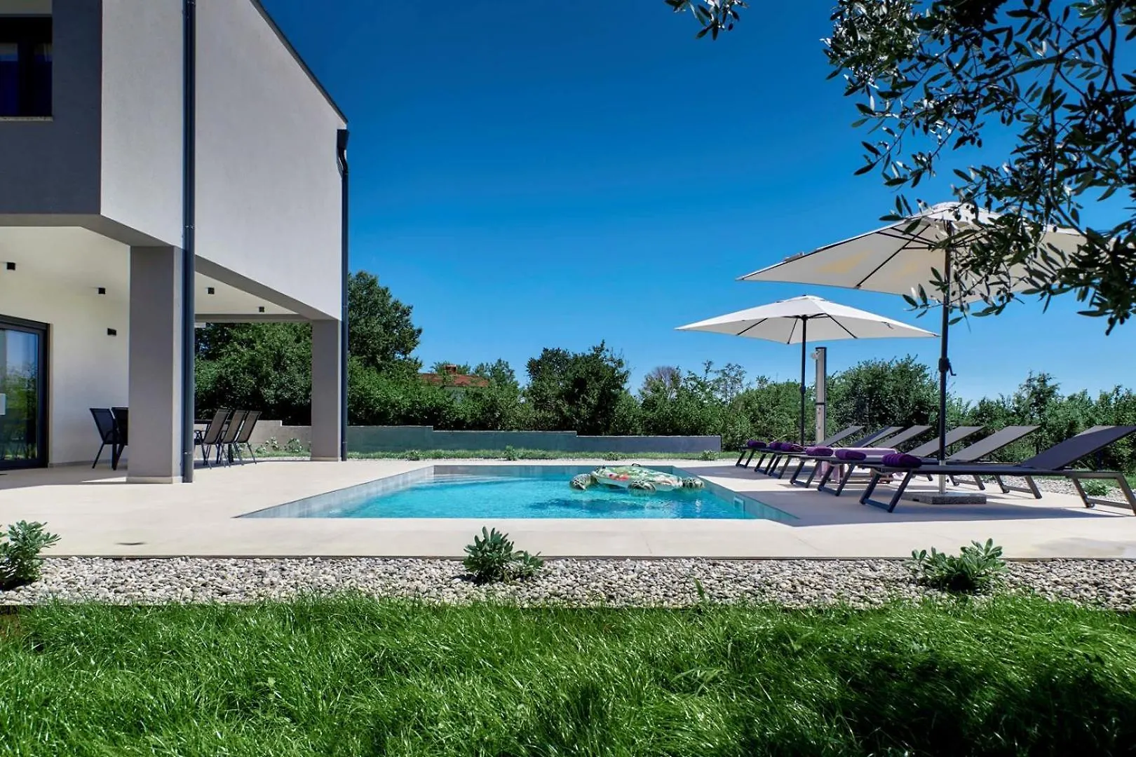 Brand New Villa Borina With Pool Loborika