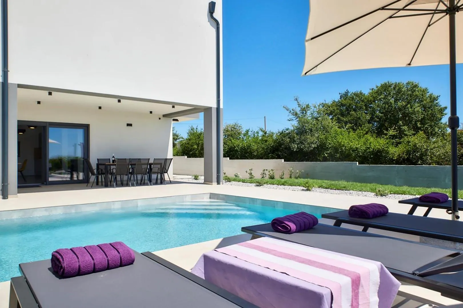 Brand New Villa Borina With Pool Loborika